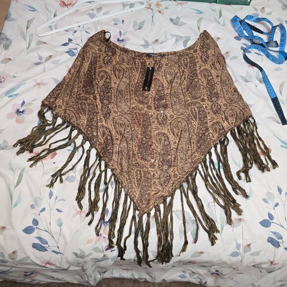 Chaudry KC Sports Brown Paisley Cover-Up Shawl - Picture 3 of 5